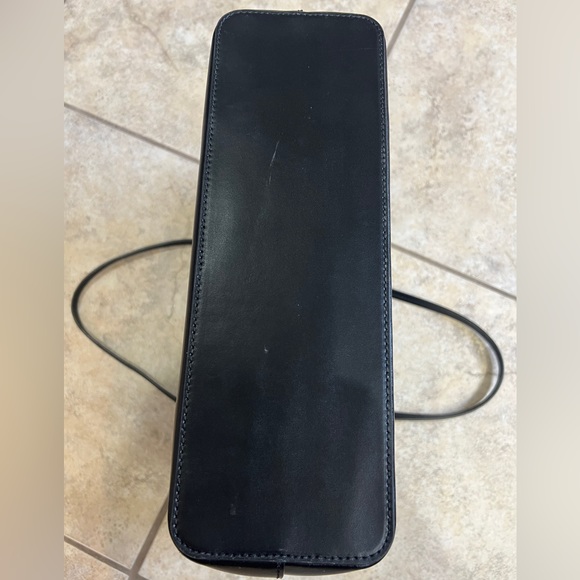 Kate Spade Tote - Picture 3 of 4